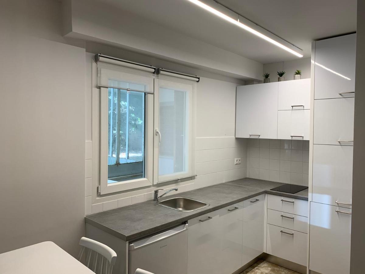 Renovated Apartment In Kifissia Center Near Metro G25 เอเธนส์ ภายนอก รูปภาพ